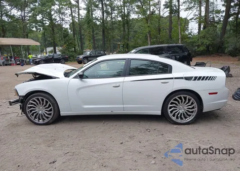 2014 Dodge Charger Se from USA, damaged, VIN 2C3CDXBG8EH326043